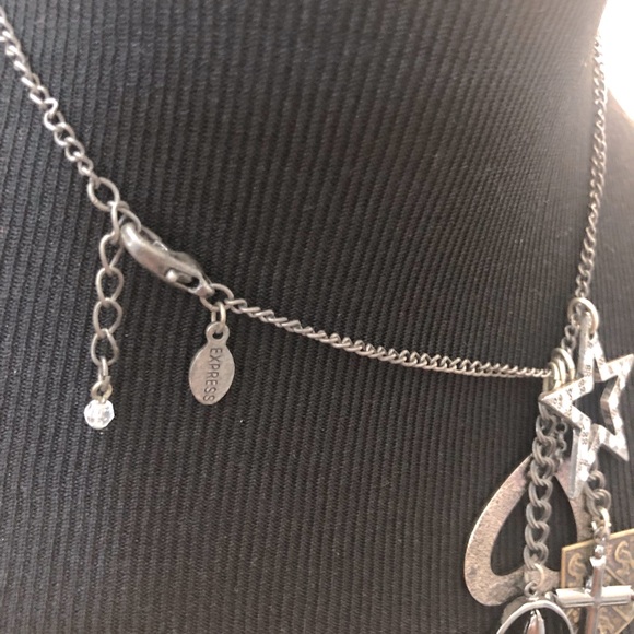 Cute Necklace - Picture 3 of 5